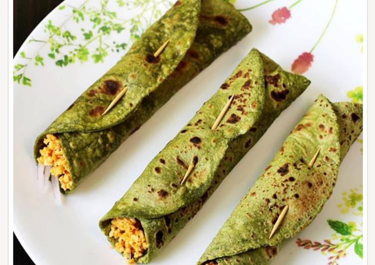 Recipe of Quick Palak paneer rolls