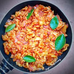 A picture of Egg sauce.