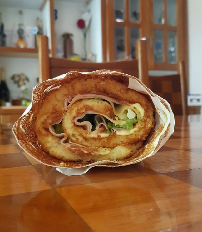 Una foto de Pionono relleno