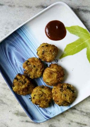 A picture of Raw Banana with Oats Cutlet.