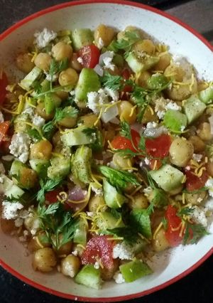 A picture of Paneer Cucumber Chana Chat.