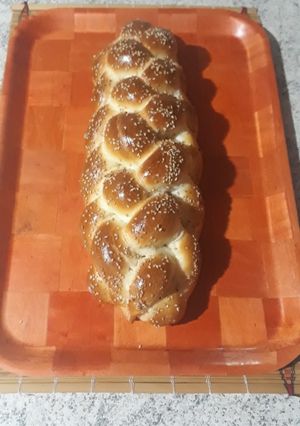 Una foto de Pan jalá o challah 😘
