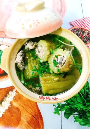 Hình của món Canh khổ qua dồn thịt.