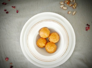 A picture of Crunchy Peanut Butter Balls - No Cook/ No Bake.