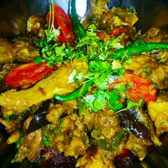 A picture of Bengali Chicken curry.