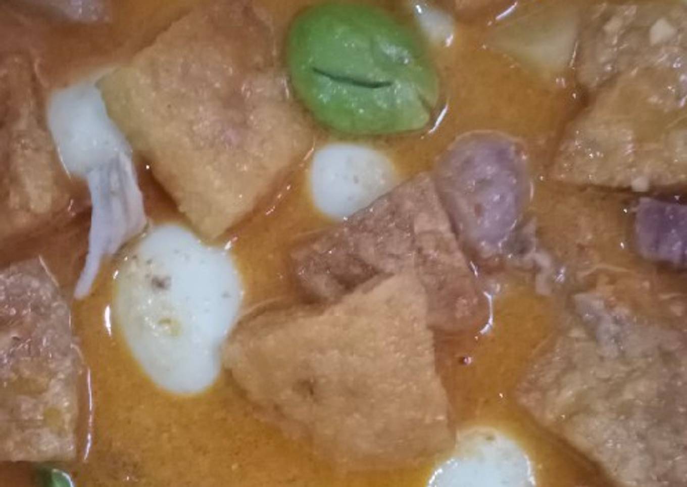 Sambel goreng kentang, hati empelo dan telur puyuh