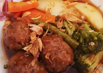 Siap Saji Bistik Jawa Bola Bola Daging Sedap Nikmat