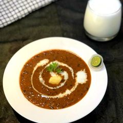 A picture of Dal Makhani.