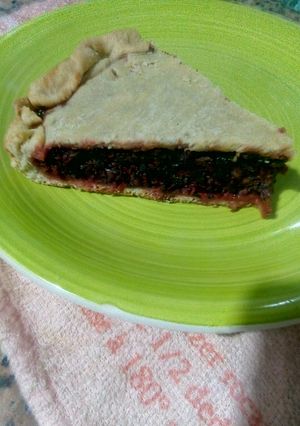 Una foto de Torta Pascualina de hojas de remolacha y espinaca😘