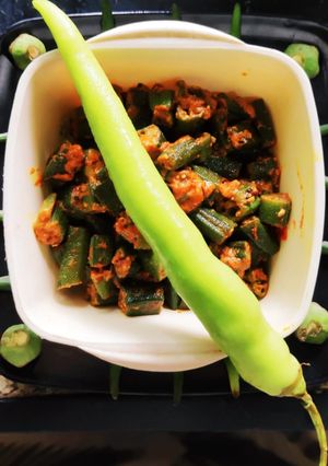दही वाली भिंडी (Dahiwali bhindi recipe in Hindi) रेसिपी मुख्य फोटो