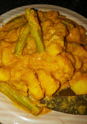 A picture of Drumstick Posto Aloo.