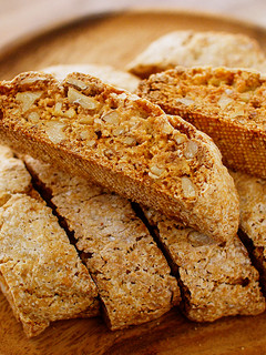 A picture of Easy! Walnut and Orange Biscotti | Italian hard and crunchy cookies.