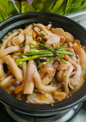 Hình của món Nấm bào ngư kho.