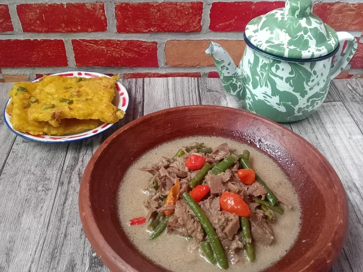 Langkah Gampang Membikin Resep Gudeg Pedes (Daur Ulang Gudeg ala Ibu) yang  Bikin Ketagihan Anti Ribet, Mantap Sekali