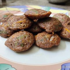 A picture of Ragi vegetable paniyaram.