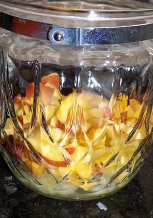 Una foto de Ponche de frutas amarillas para Las Fiestas