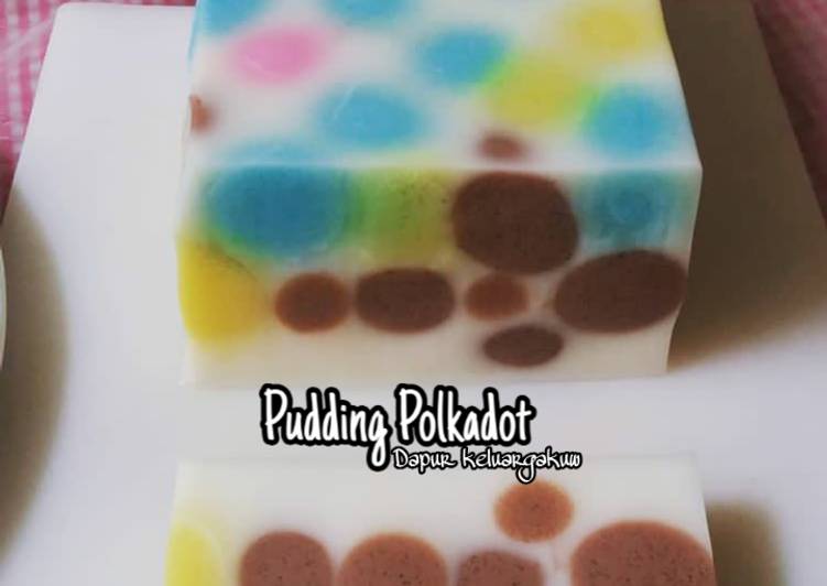Resep Pudding Polkadot Cantik  oleh Dapur  Keluargakuw Cookpad