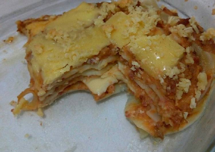 Resep: saat makan malamLasagna saus bolognese simple
