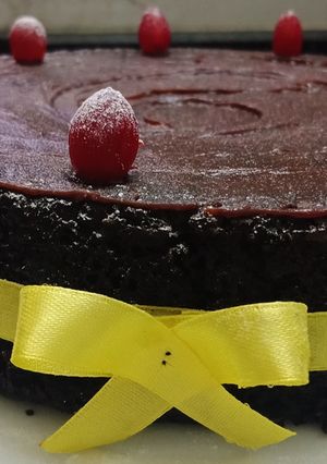 A picture of Eggless chocolate cake.