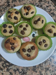 Una foto de Cupcakes de vainilla con chips de chocolate