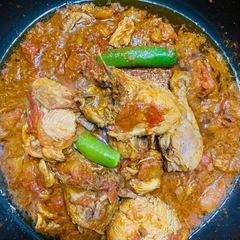 A picture of Chicken karahi.