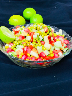 મગ નુ સલાડ(moong salad recipe in Gujarati) રેસીપી મુખ્ય ફોટો