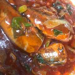 Tumis ikan sardines pedas রেসিপির প্রধান ছবি