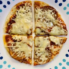 A picture of Pepperoni Pizza Paratha.