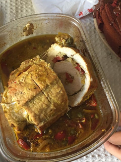 Una foto de Lomo de cerdo relleno de pimientos