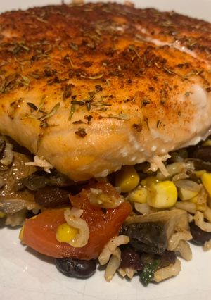 A picture of Mushroom, sweetcorn and blackbean salad.