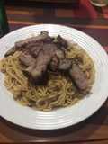 Lomo Paleta y Spaghetti en Salsa Hongos il Oleo