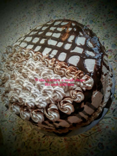 A picture of Chocolate and Red velvet cake.
