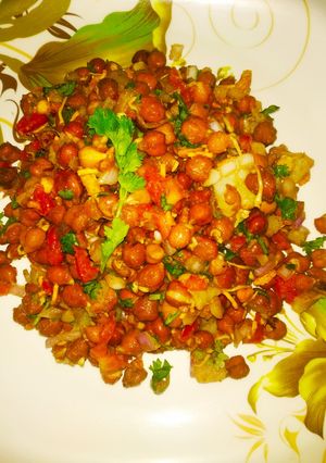 चना चटपटी (chana chatpati recipe in Hindi) रेसिपी मुख्य फोटो