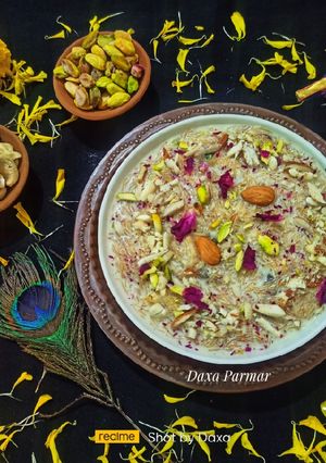A picture of Seviyan Kheer OR Semiya Payasam.