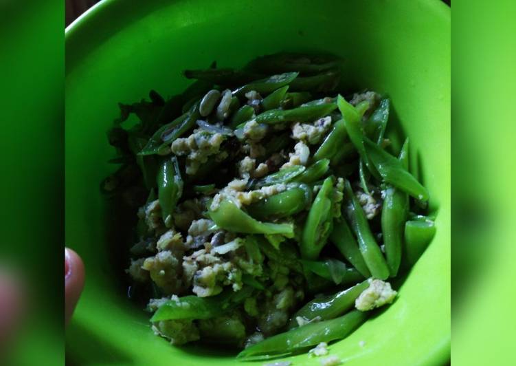 Tumis buncis telur pedas