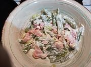 Una foto de ensalada de habichuela