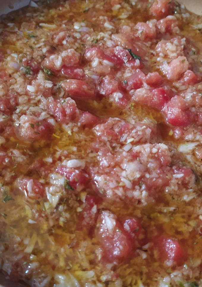 Una foto de Salsa de cebolla y tomate 🍅