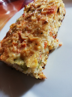 Una foto de Souflee de arroz y vegetales