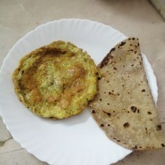 A picture of Three spice egg.