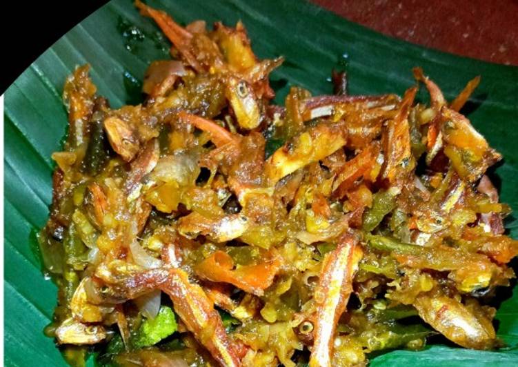 Bagaimana Menyiapkan Sambal Ijo Teri Anti Gagal