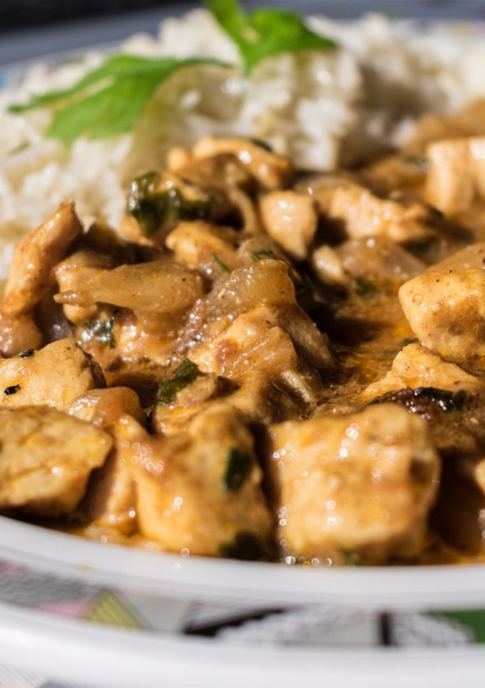 Una foto de Pollo al curry
