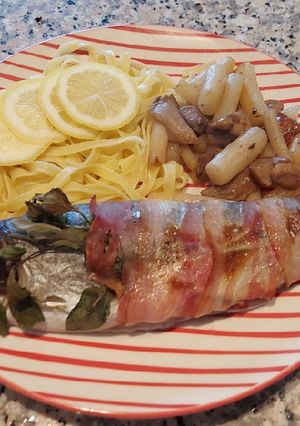 Pünkösdi pisztráng szalonna kabátban recept fotója