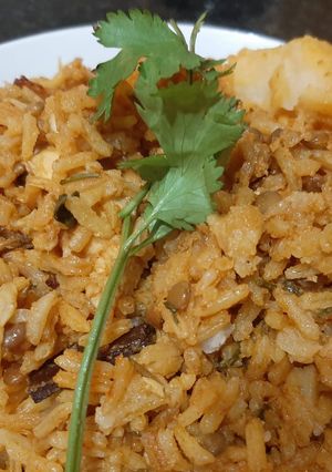 A picture of Chicken Akni.