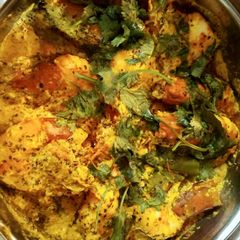 A picture of Bhapa chingri (steamed prawns).