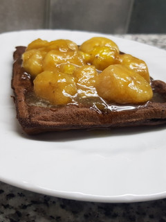 Una foto de Waffles de chocolate con harina de Algarroba