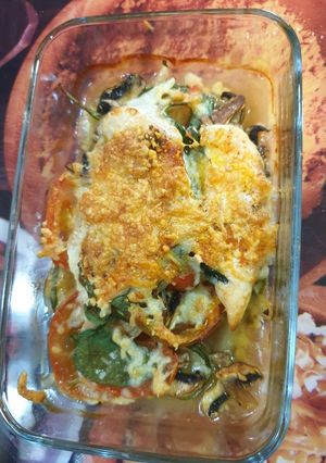 Una foto de Pechuga de pollo rellena al microondas