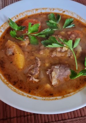 Una foto de Cazuela con lentejas y verduras