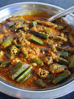 दही मसाला भेंडी (Dahi Masala Bhendi Recipe In Marathi) रेसिपी चे मुख्य फोटो