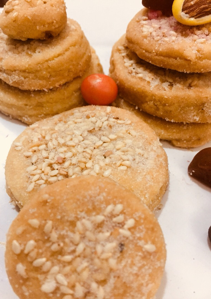 A picture of Buttered cookies.