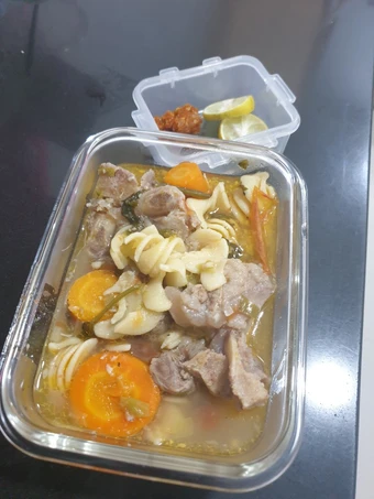 Langkah Gampang Membuat Resep Sop buntut (oxtail soup) ala ala borobudur yang Lezat